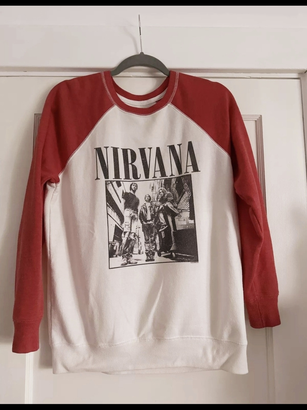 Nirvana Sweatshirt Womens XSmall  2018 Band Lightweight Long Sleeve Crewneck Red